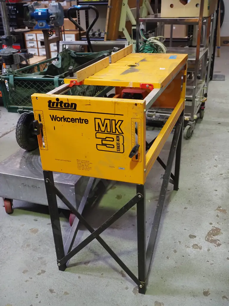 Triton work centre with router table top only Image 1++