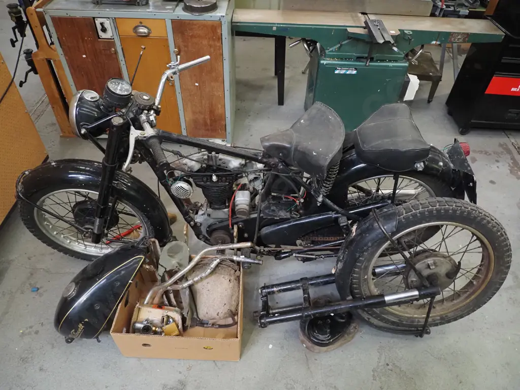 Velocette vintage 1940s/50s  motorcycle, License plate 58536, deregistered. Image 1++