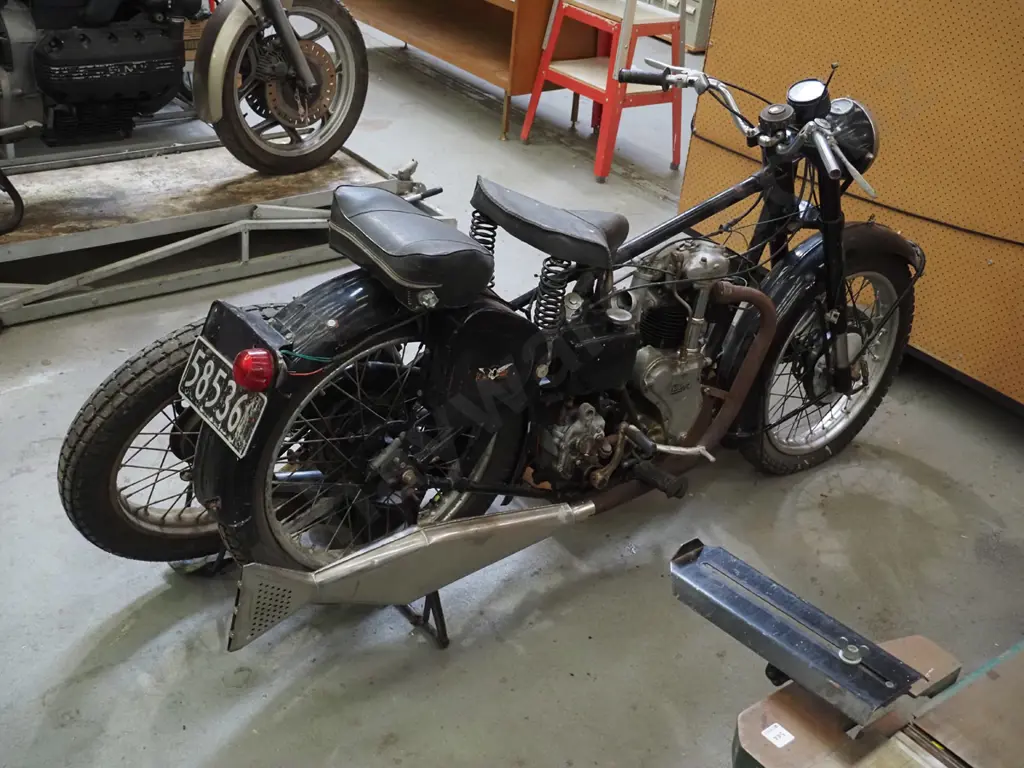 Velocette vintage 1940s/50s  motorcycle, License plate 58536, deregistered. Image 1++