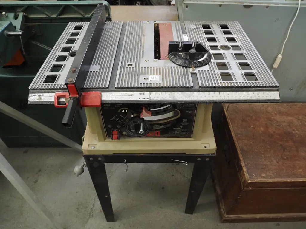 Duro table saw Image 1++