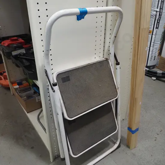 2x step stool