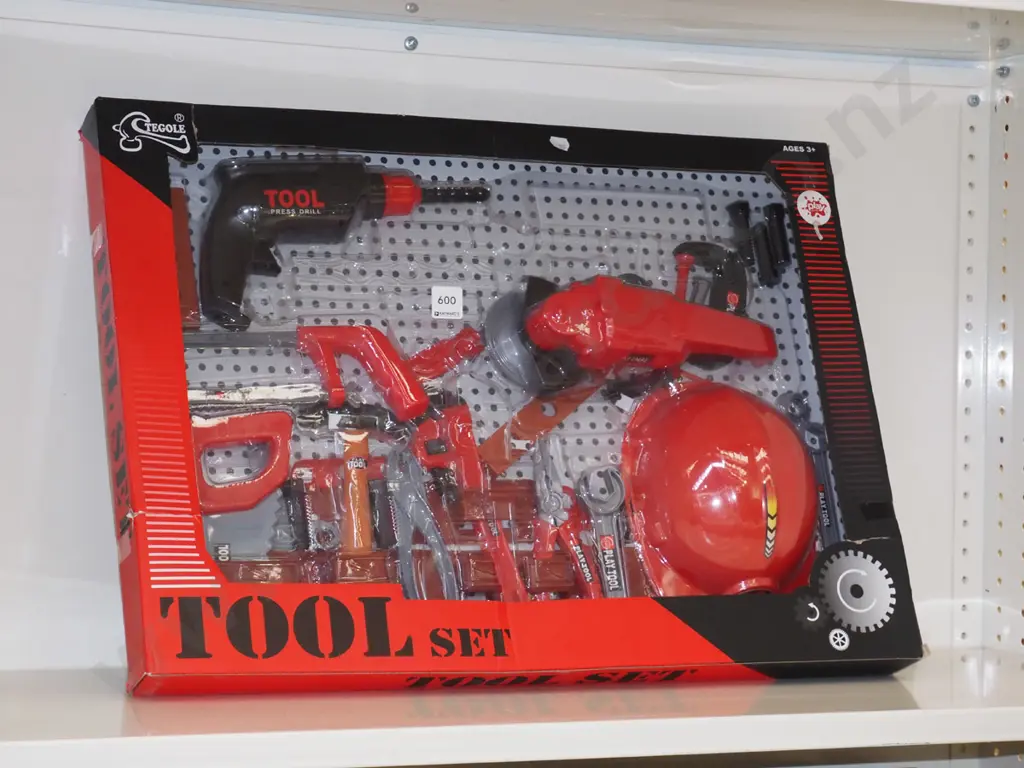 children's tool set Image 1++