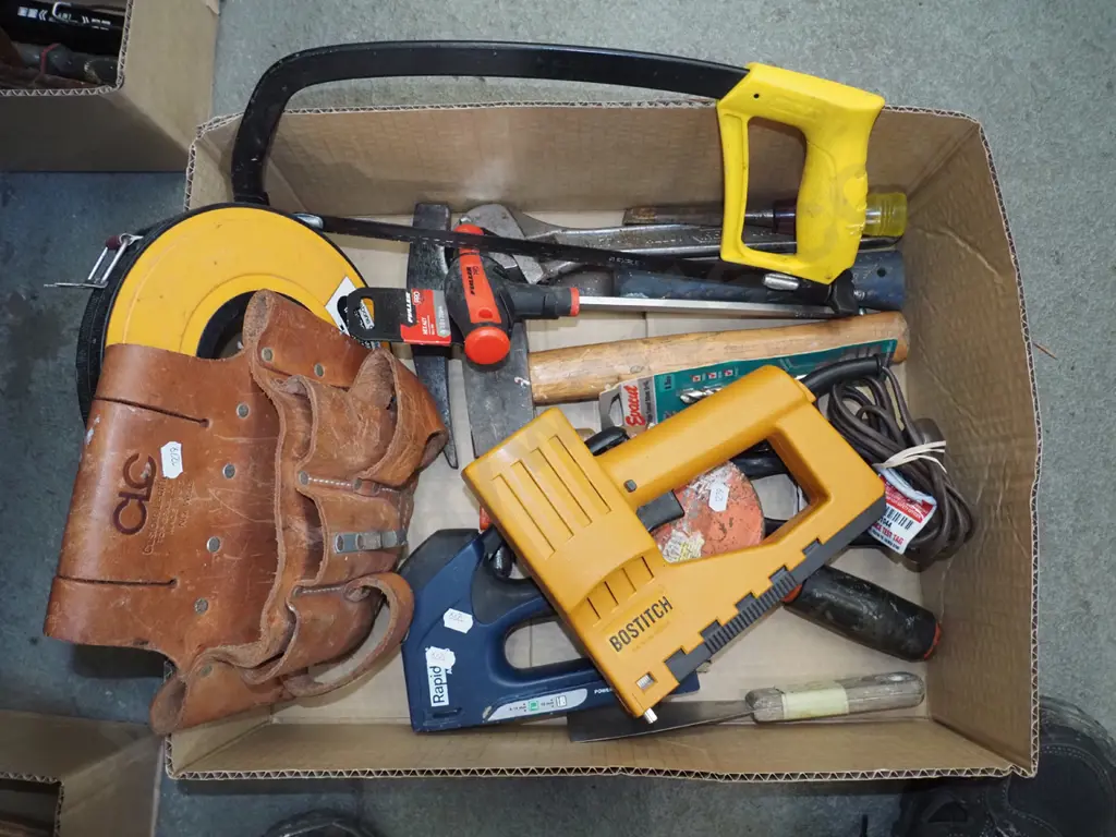 box; electrician belt, staplers, hammer, hand saw etc Image 1++