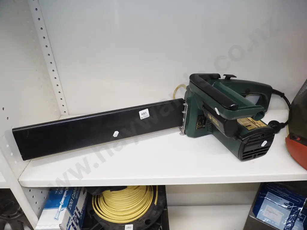 Black & Decker electric chainsaw Image 1++