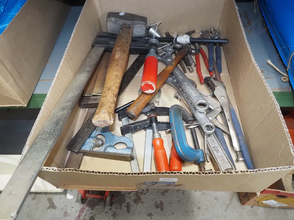 box; F clamp, crescents etc Image 1++