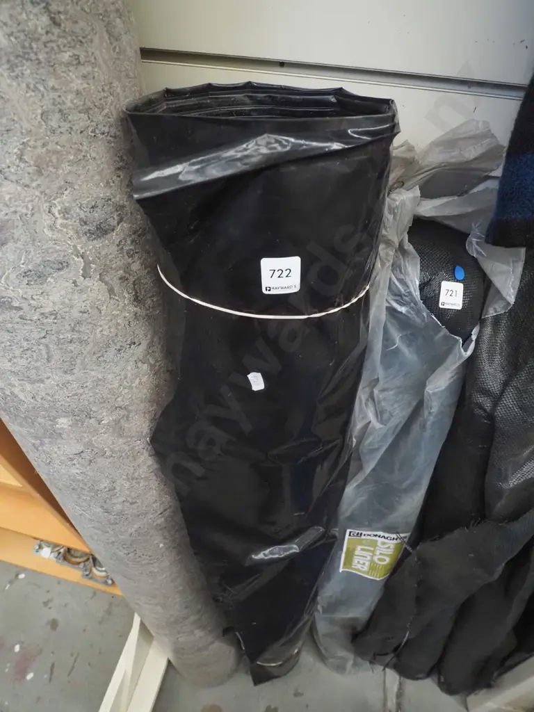 roll of black builder's plastic Image 1++