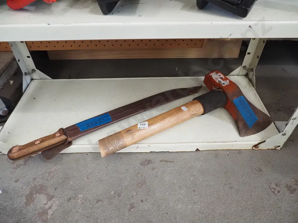 machete in sheaf, log splitter - with cut short handle Image 1++