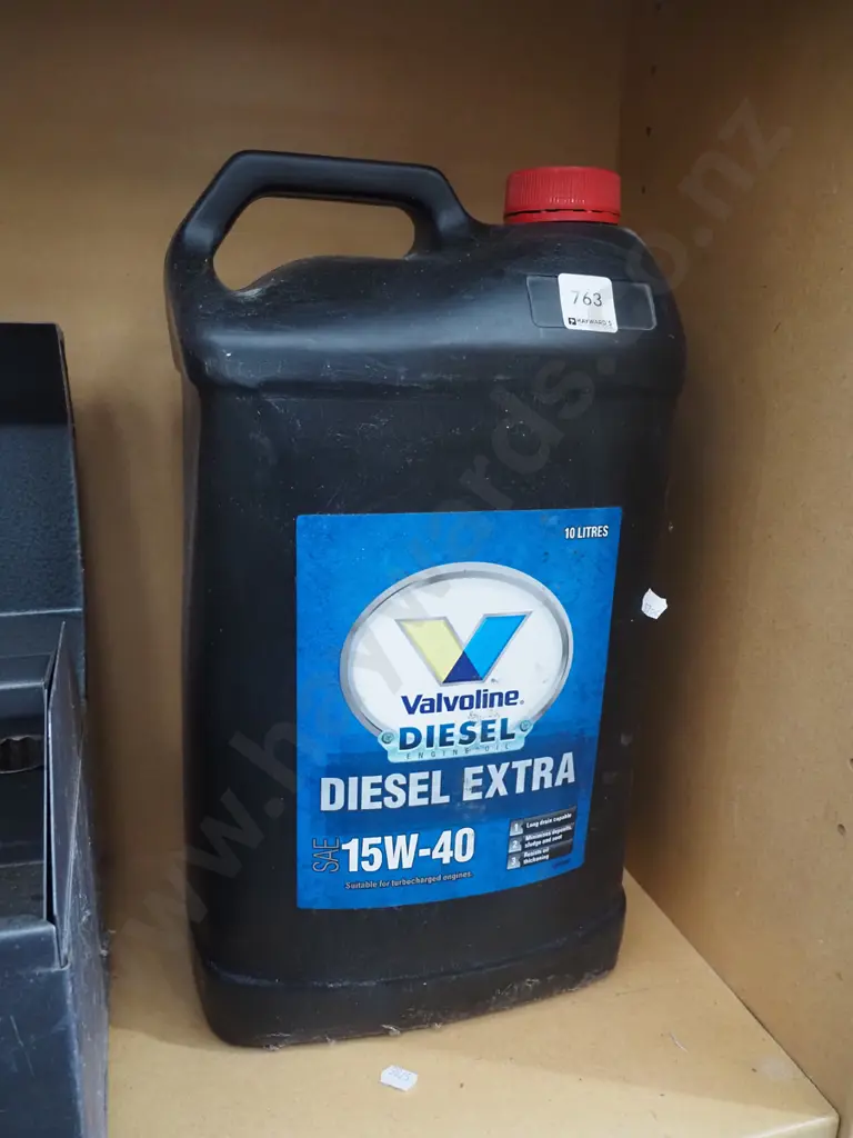 10L container of valvoline diesel oil Image 1++