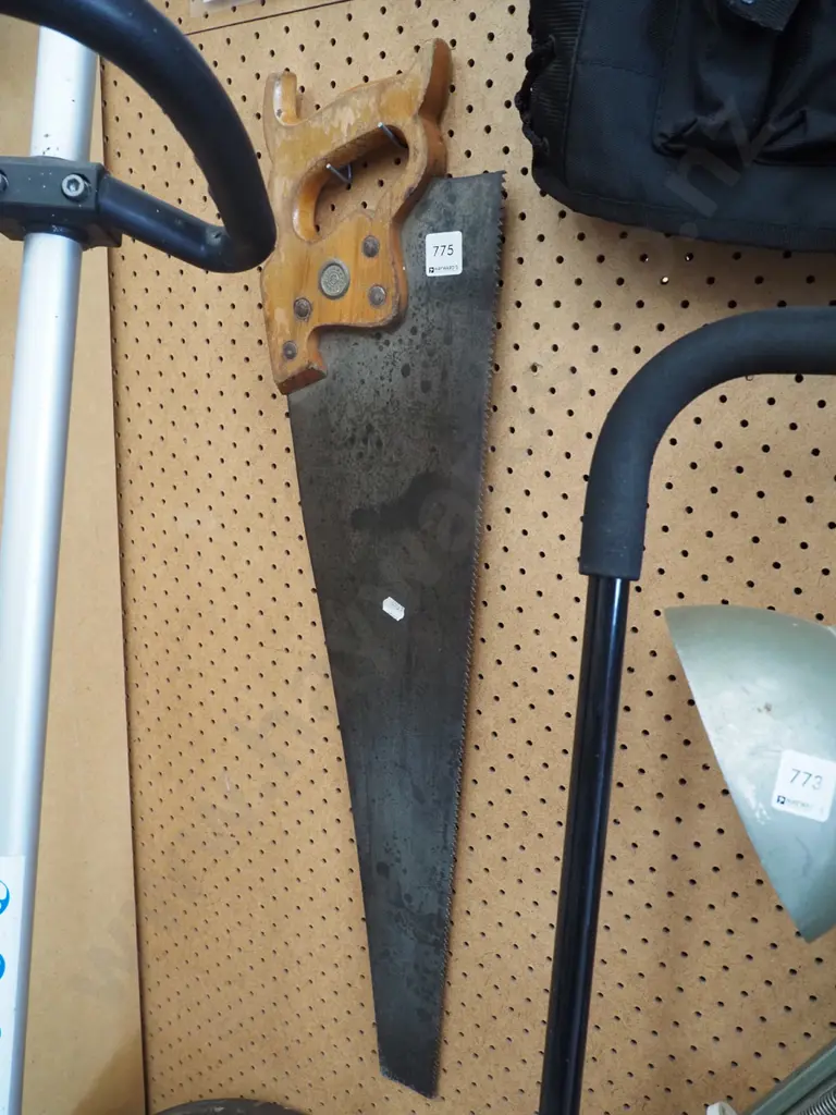 vintage hand saw Image 1++