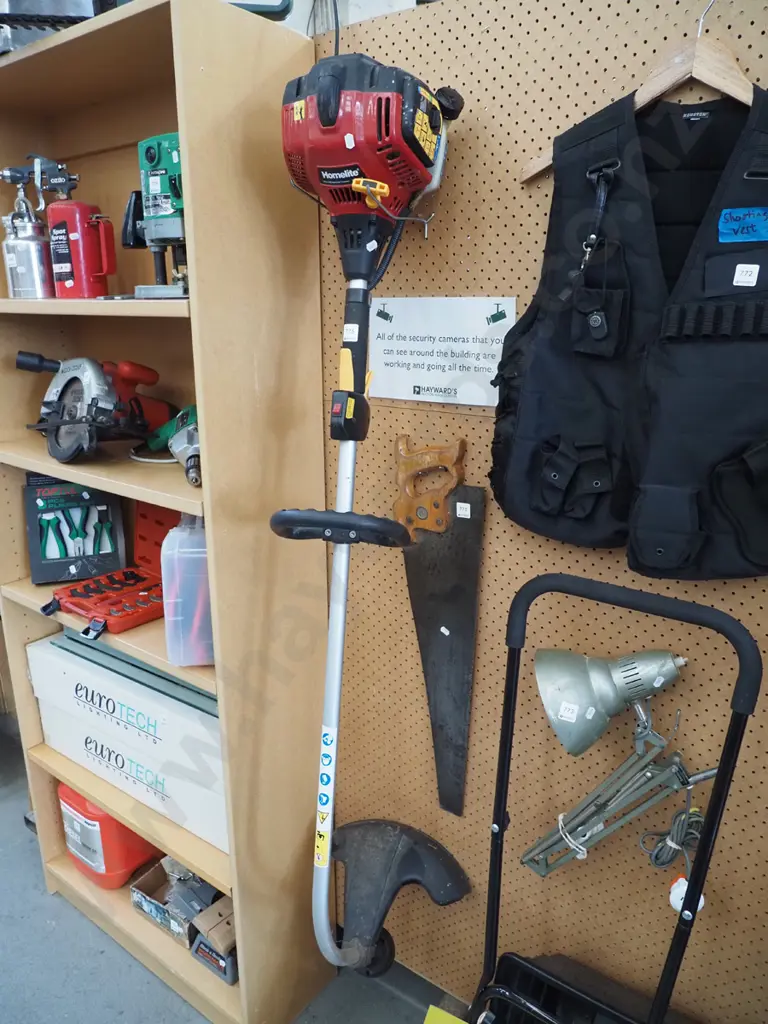 Homelite 2 stroke line trimmer Image 1++