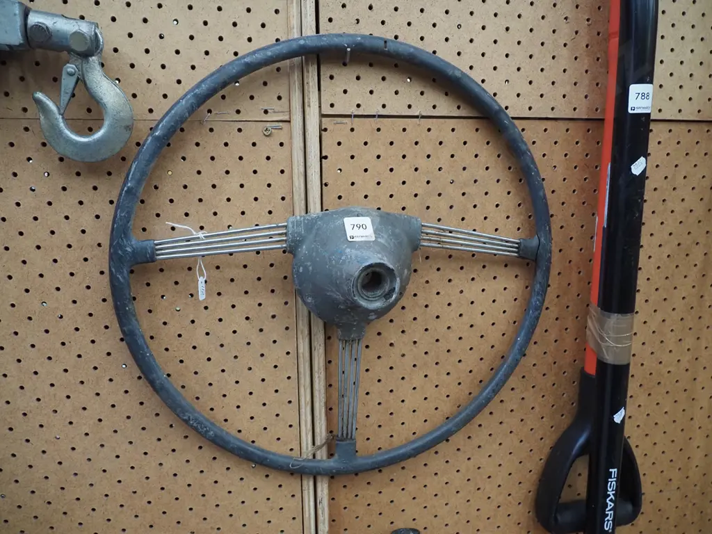 car steering wheel Image 1++