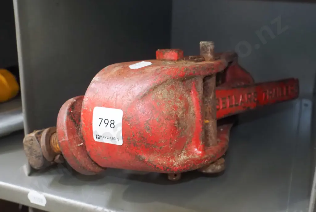 trailer hitch, tow ball Image 1++
