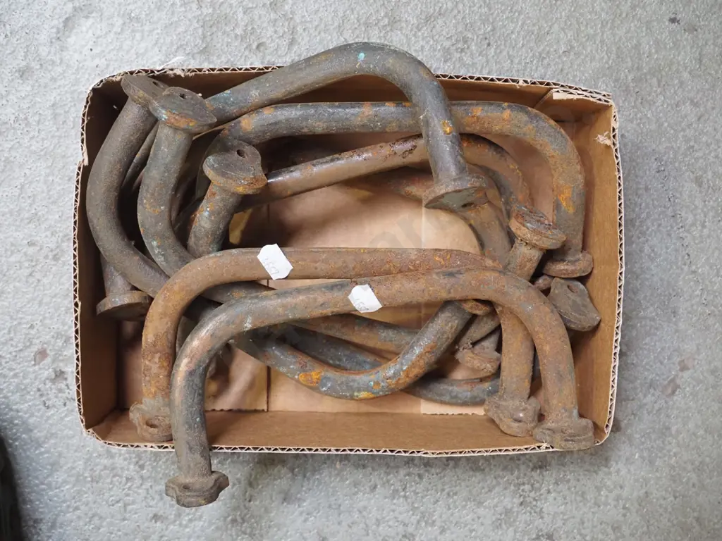 box; industrial handles Image 1++