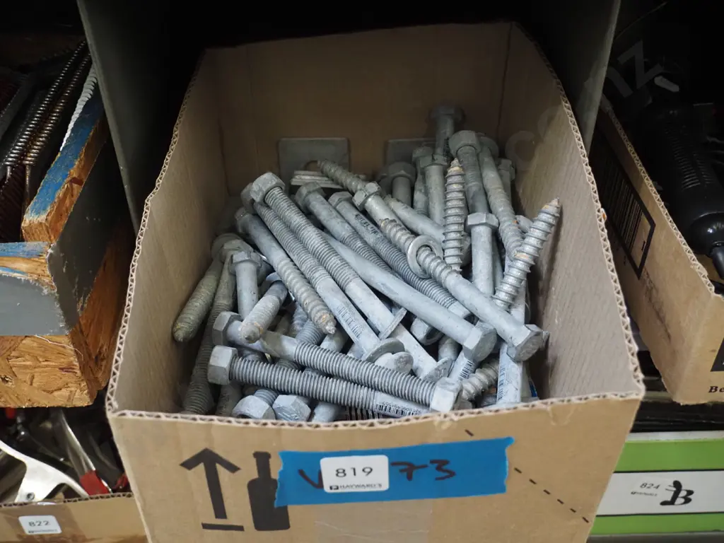 box; nuts, bolts etc Image 1++