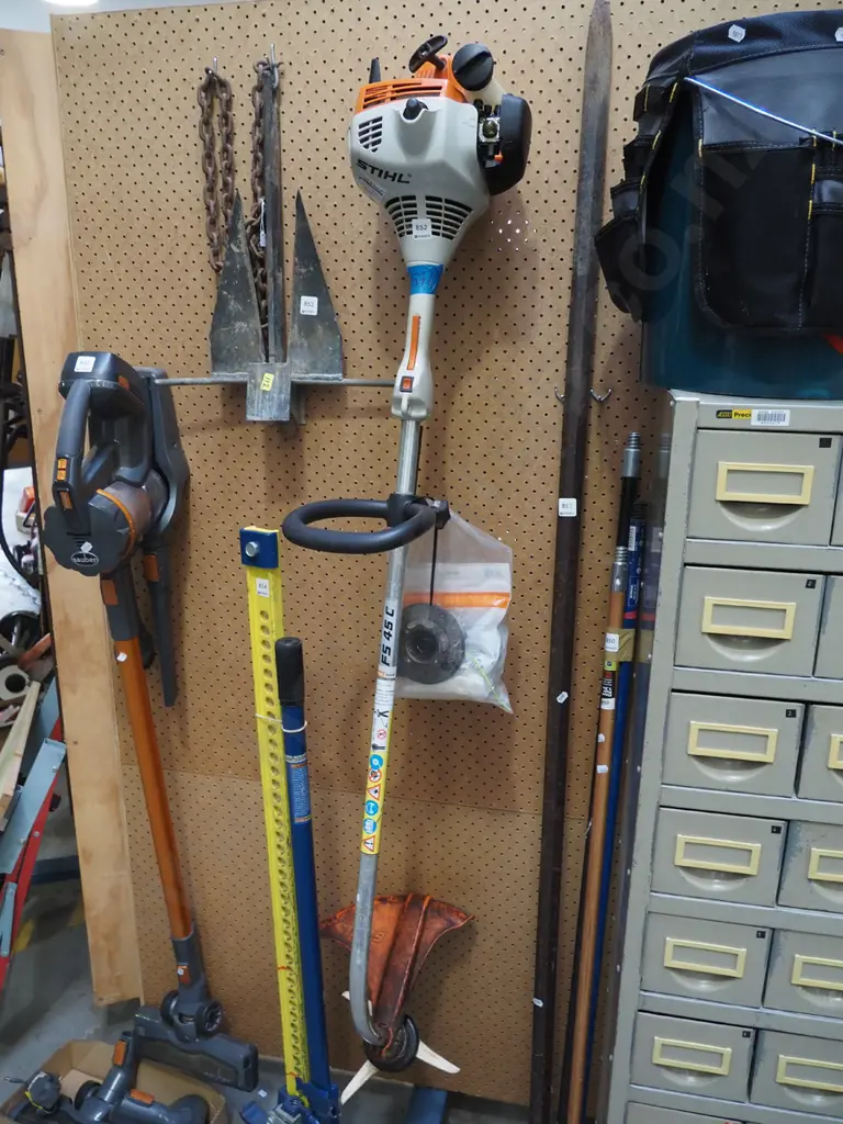 Stihl 2 stroke line trimmer and accessories Image 1++