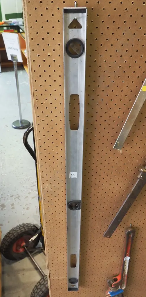 builder's level Image 1++