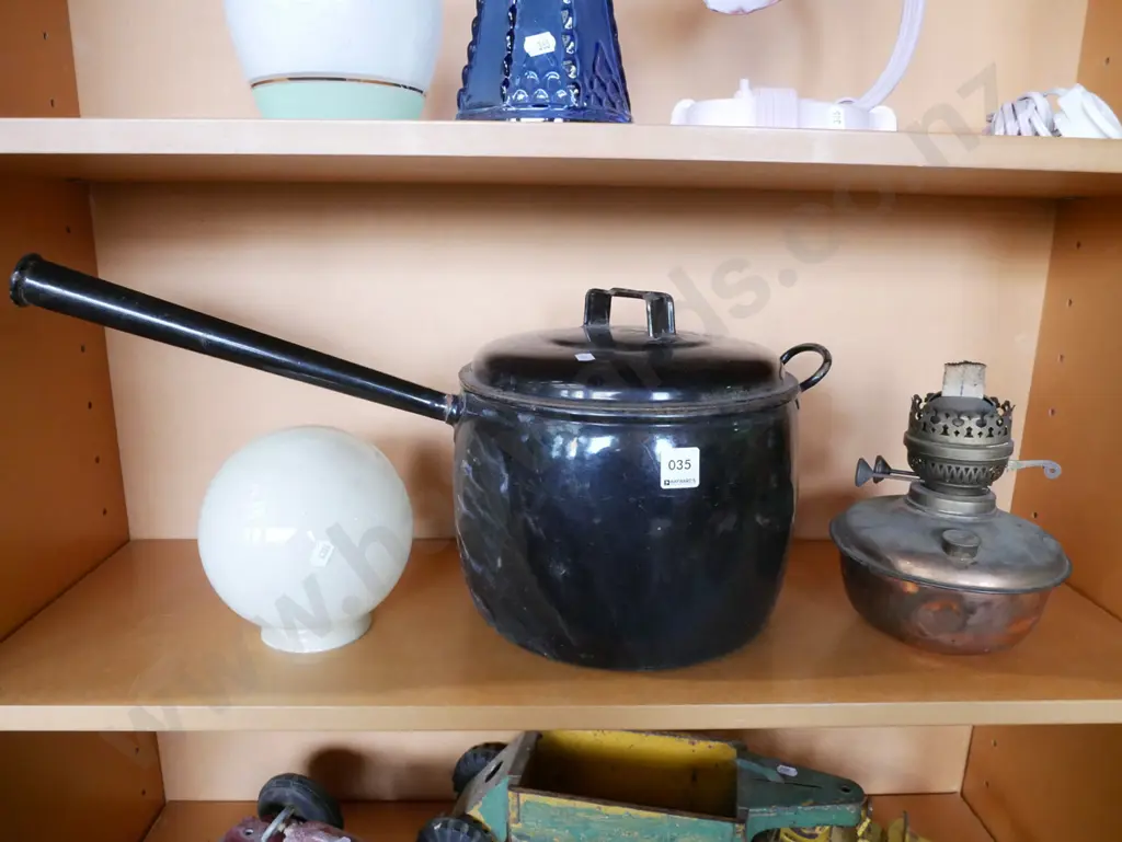 Judgeware long handled enamel boiler - some marks and rust, part kerosene lantern etc Image 1++