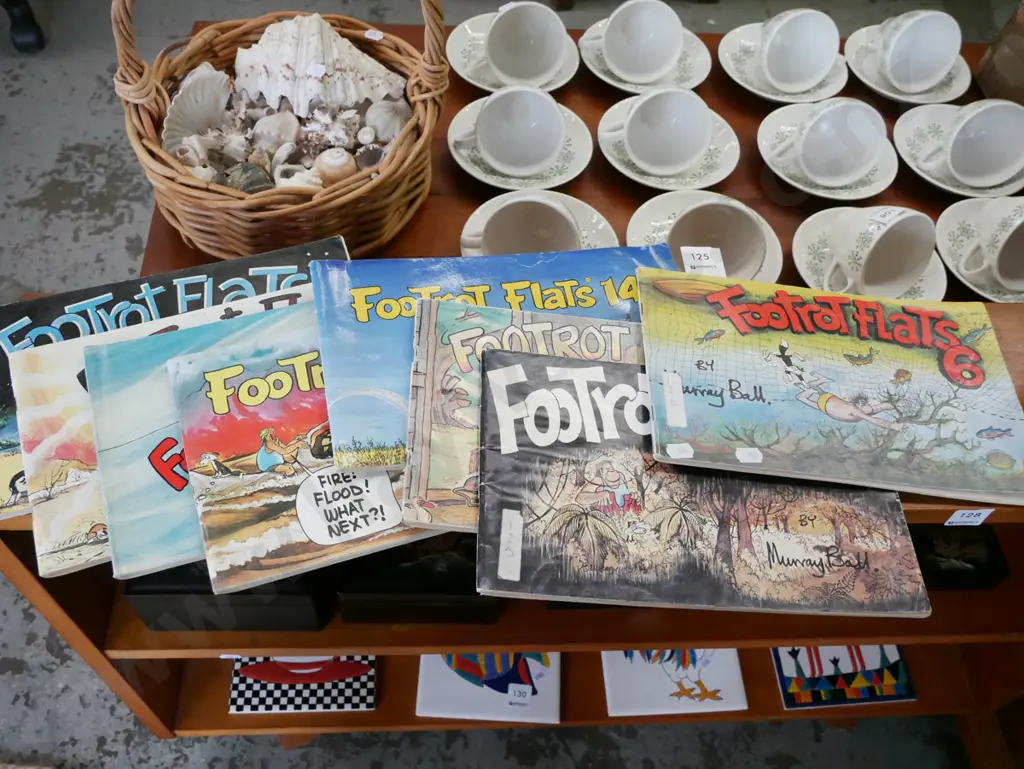 Footrot Flats books Image 1++