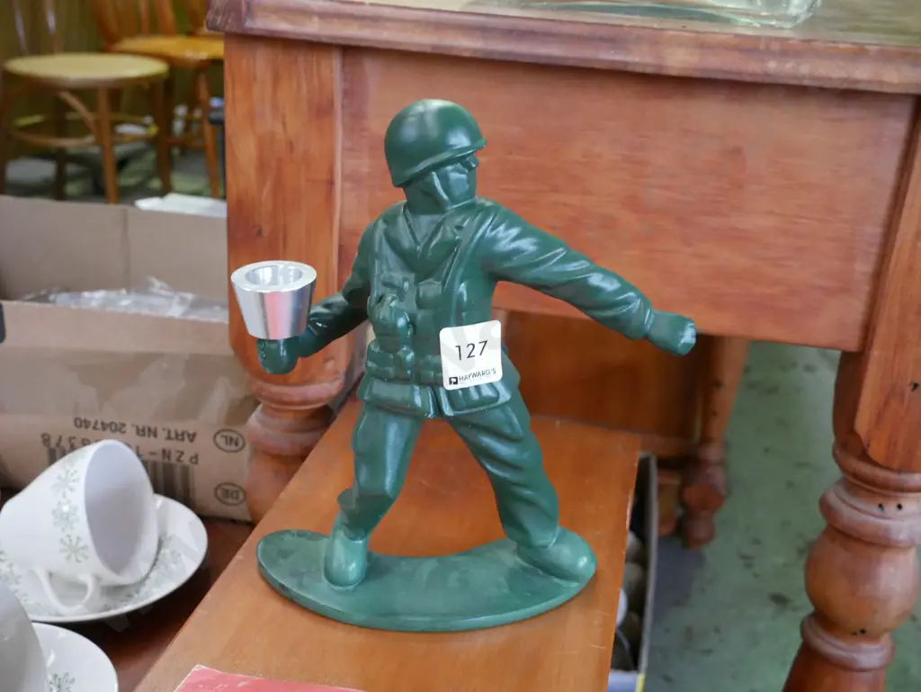 soldier themed candlestick Image 1++
