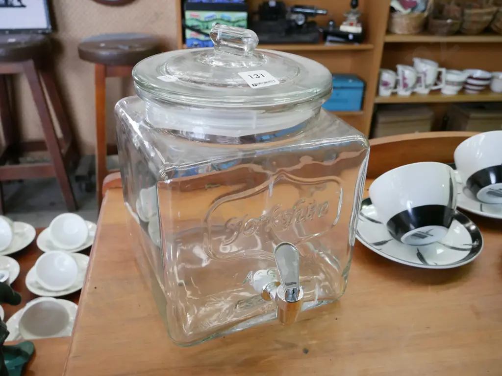 glass drinks dispenser Image 1++