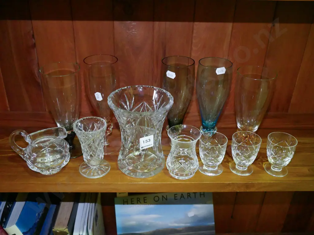 glass ware; wine glasses, cut crystal vase etc Image 1++