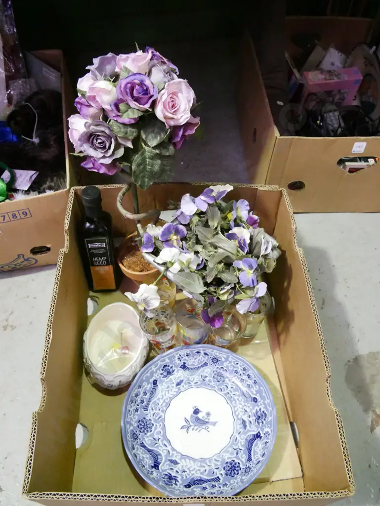 box; Nutella tumblers, faux flowers, blue and white bowl etc Image 1++