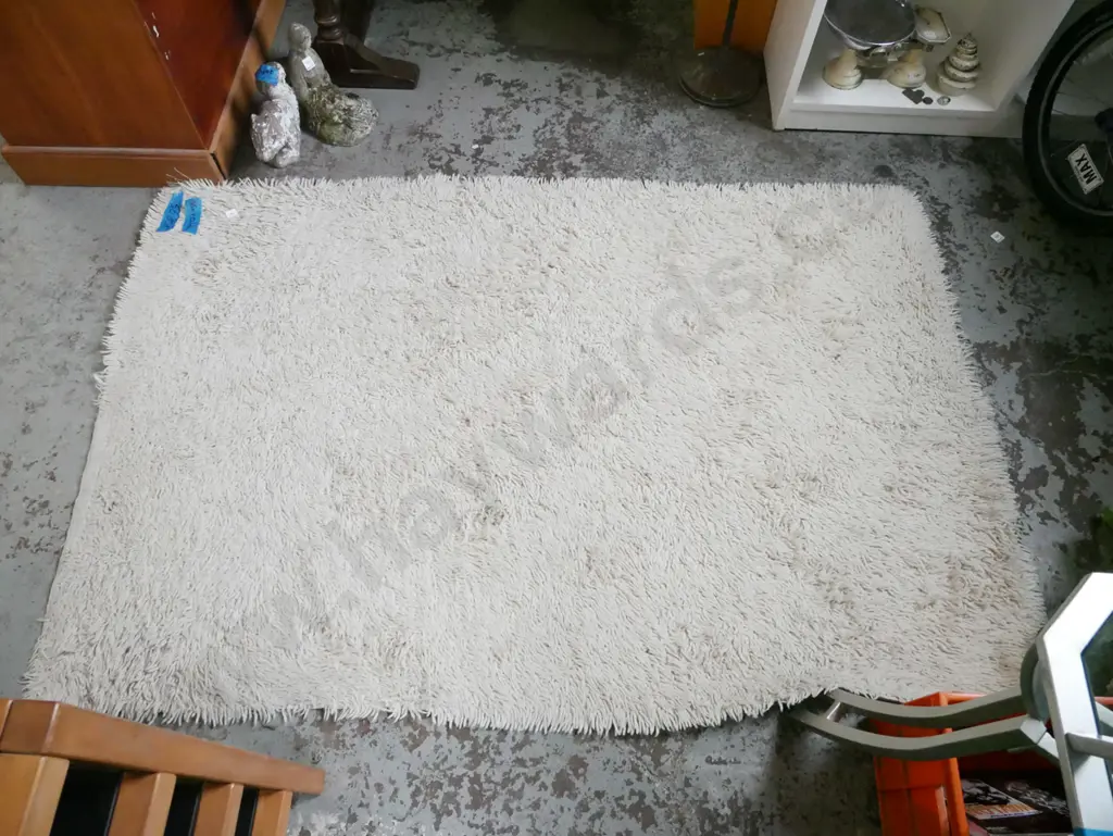 white woollen floor mat L-1860 W-1240 Image 1++