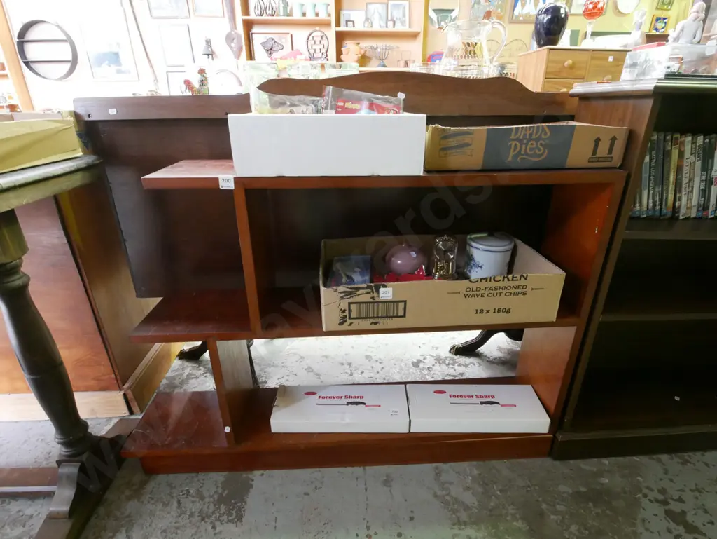 rimu bookcase H-745 W-1100 D-210 Image 1++