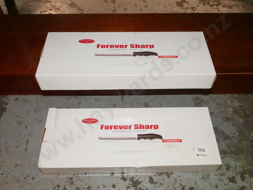 2x boxed Forever Sharp bread knives Image 1++