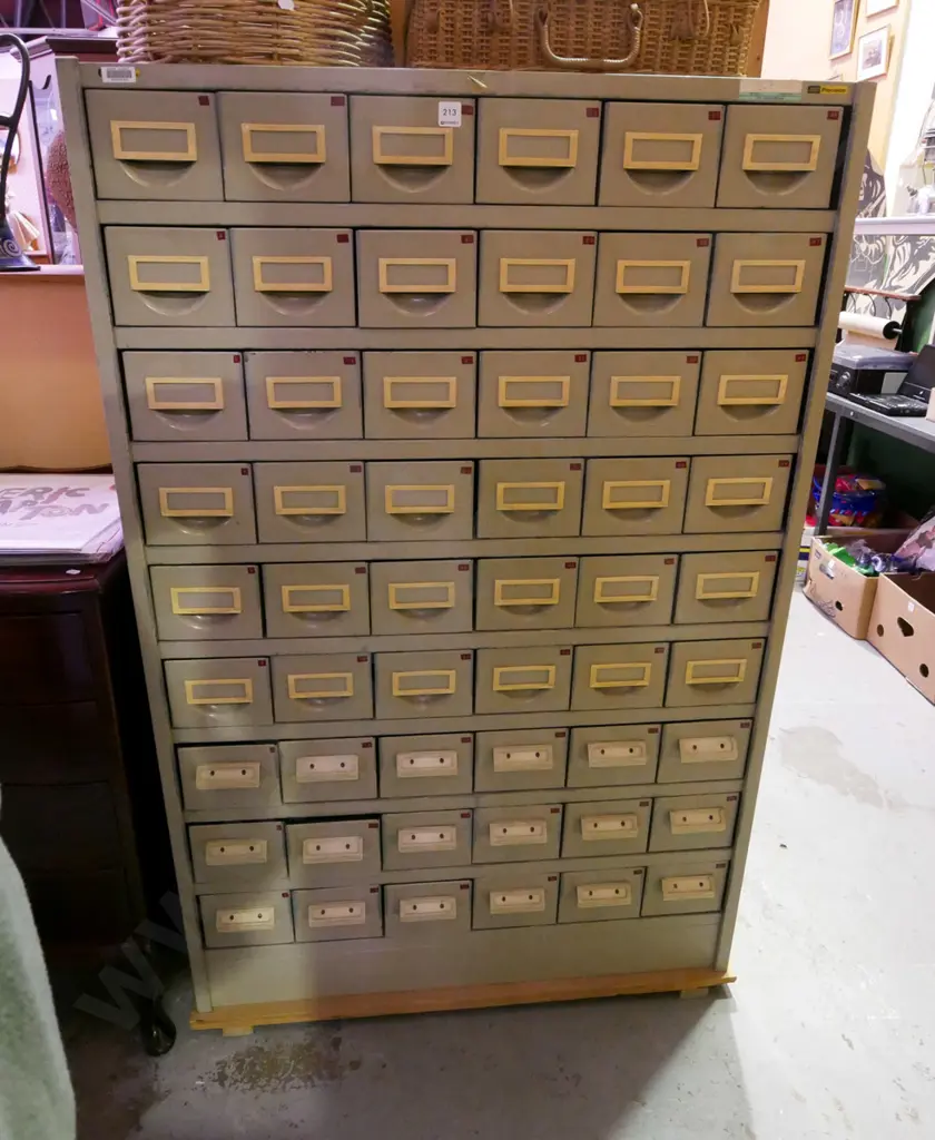 54 drawer filing cabinet, with removable drawers H- 1430, W- 900, D-400 Image 1++
