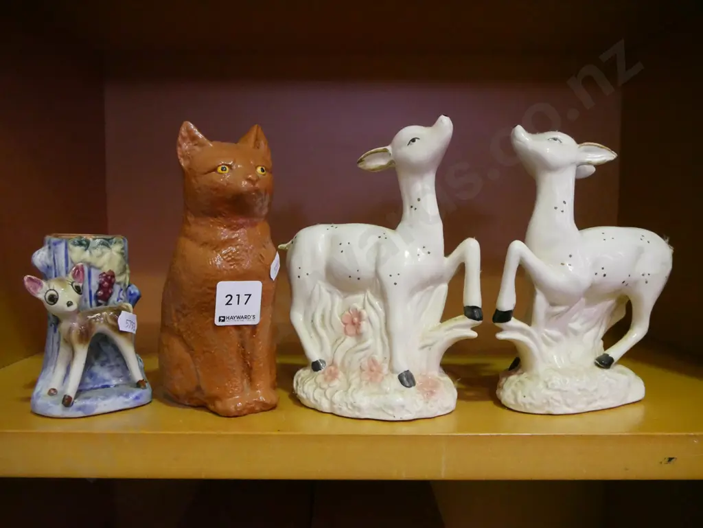 3x animal figurines, small vase Tallest H-165 Image 1++