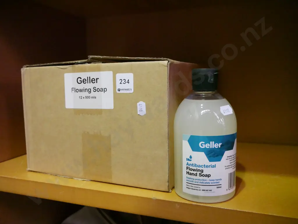 box; Geller antibacterial soap Image 1++