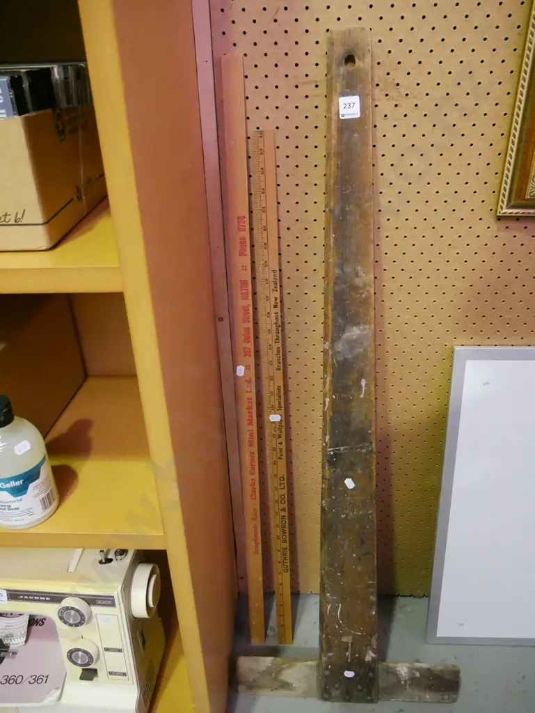 draughting square, 2 x rulers Image 1++