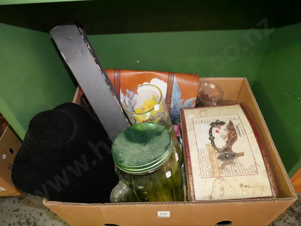 hand painted satchel, vase, canisters etc Image 1++