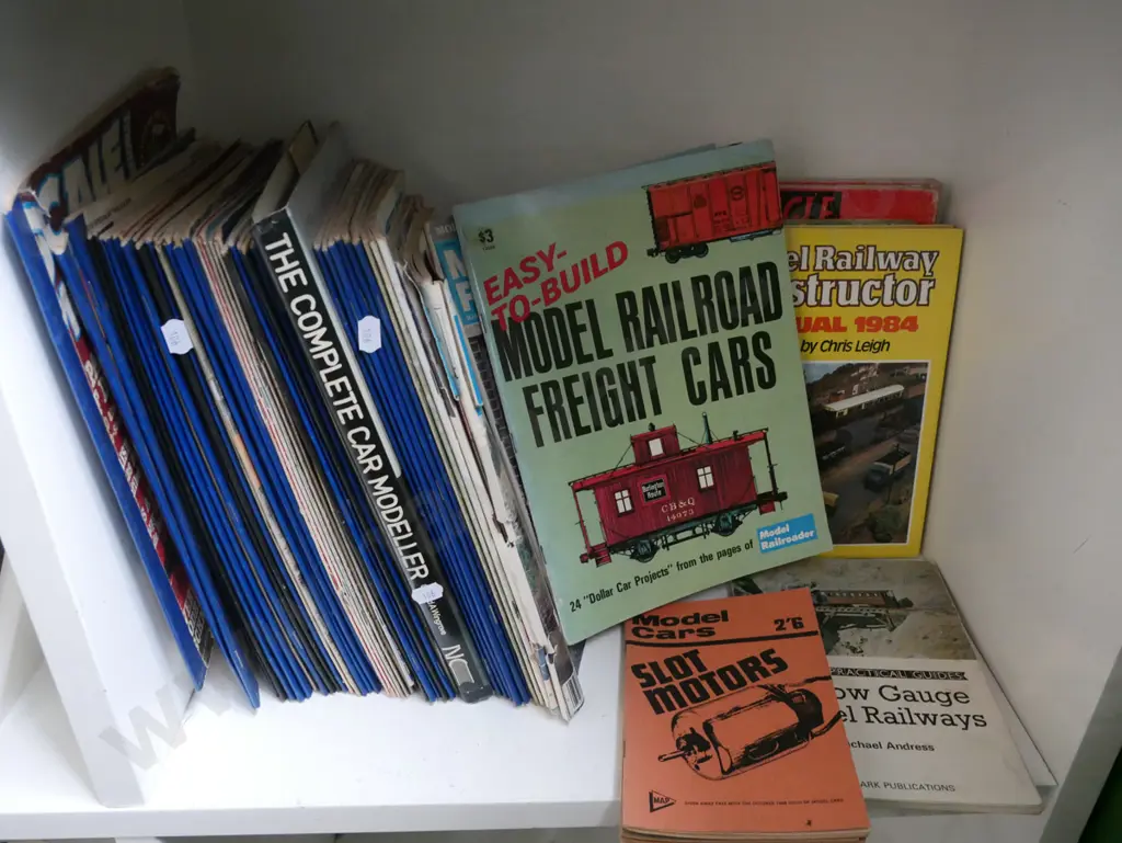 modeller's books, magazines Image 1++