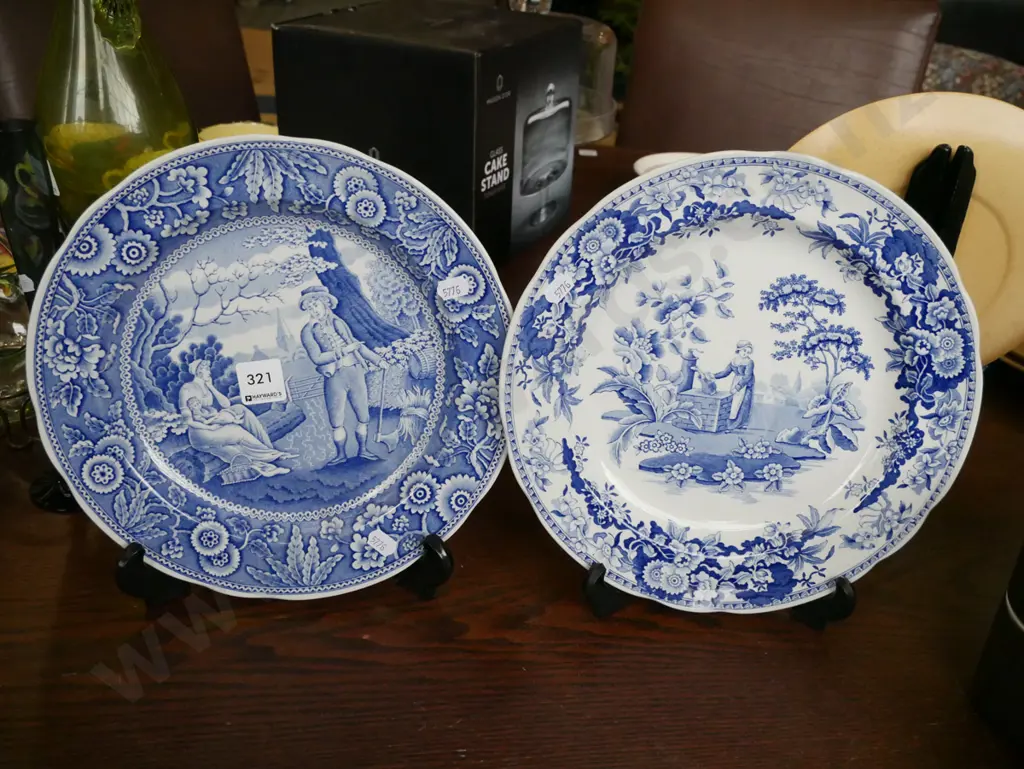 2x Spode Blue Room cabinet plates Image 1++