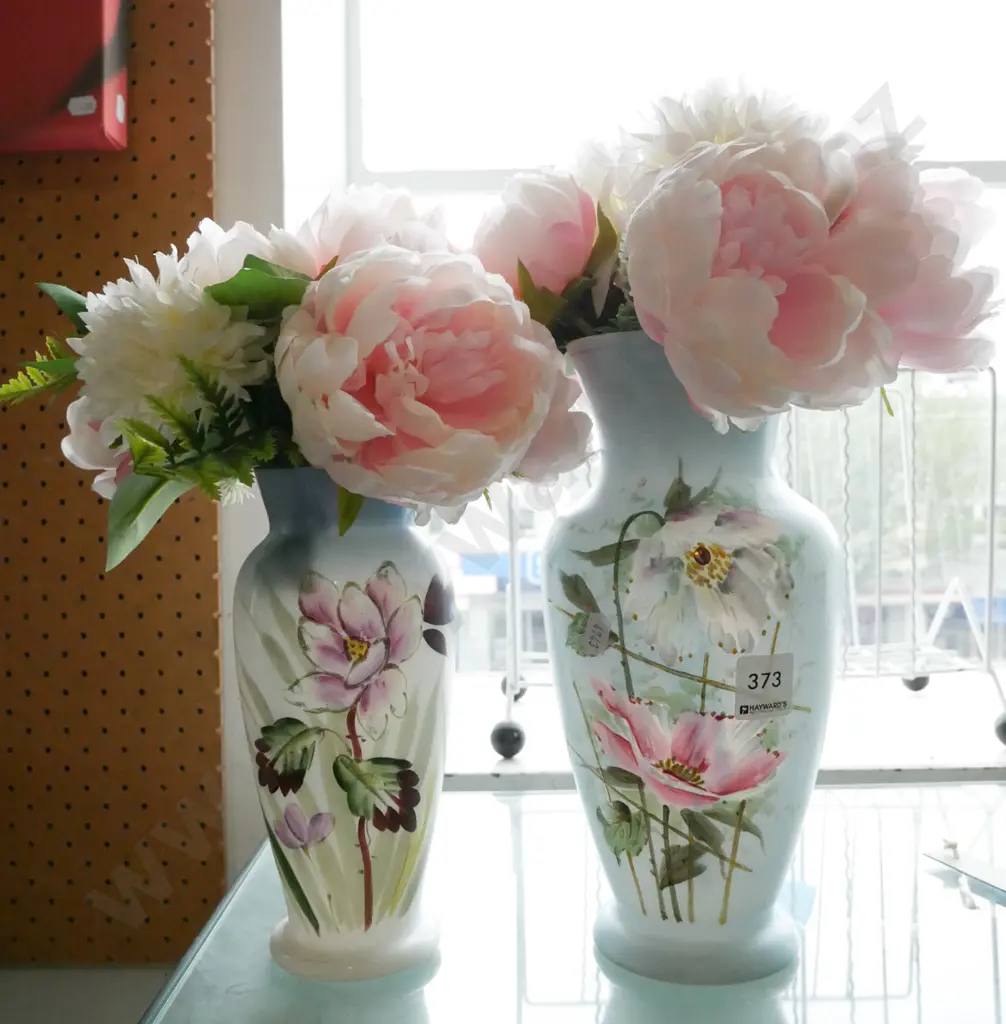 2x hand painted glass vases with faux flowers H-260 Image 1++