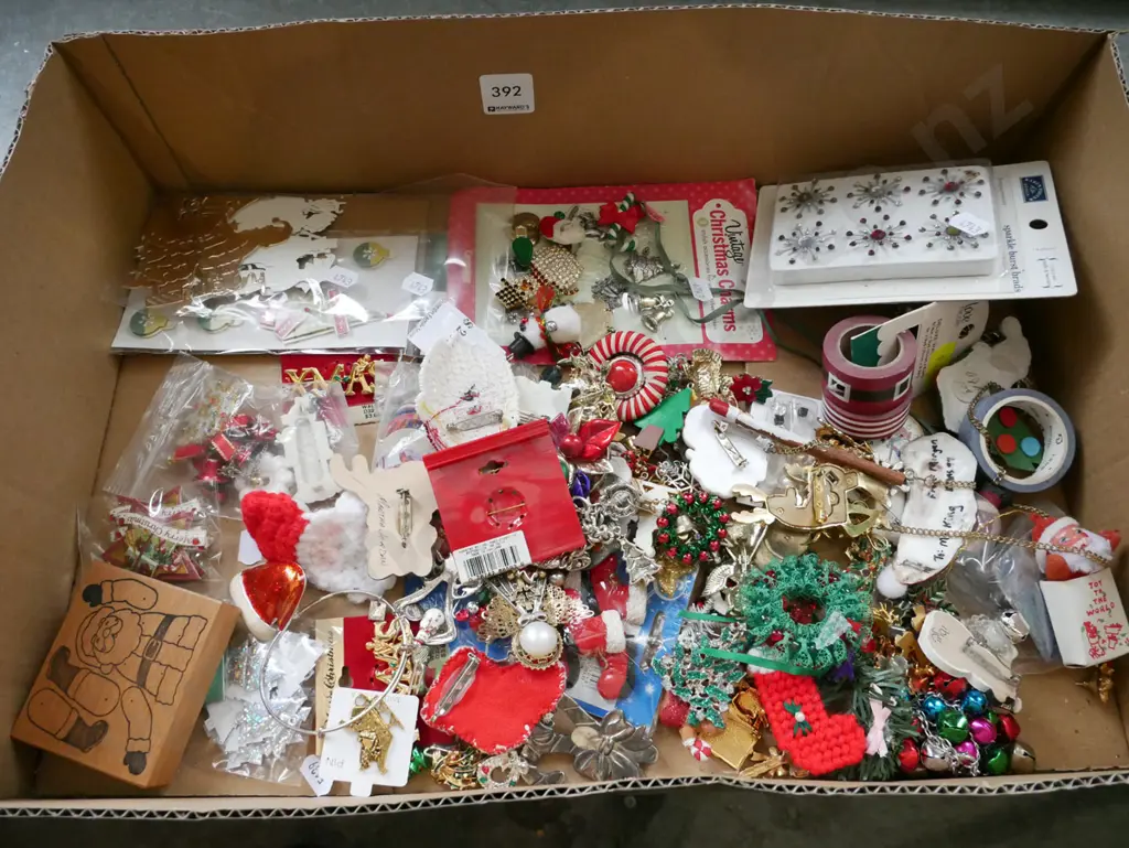 box; crafter's Xmas items Image 1++