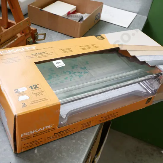 as-new Fiskars Precision trimmer
