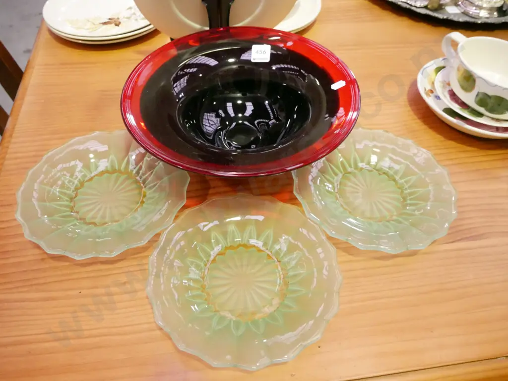 art glass fruit, 3x green glass plates Image 1++