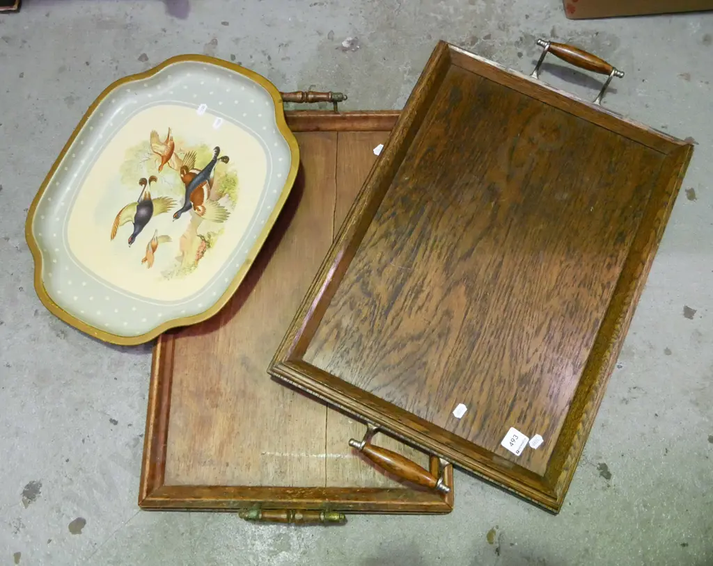 2x oak trays, 1x tin tray Image 1++