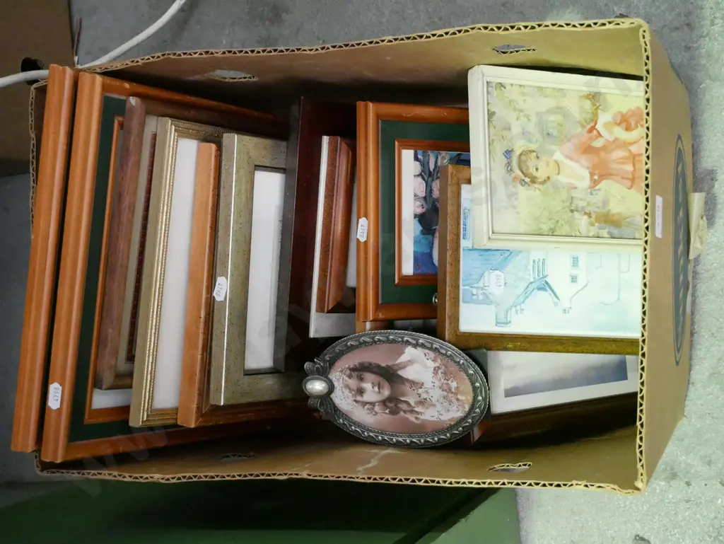 box; small prints Image 1++
