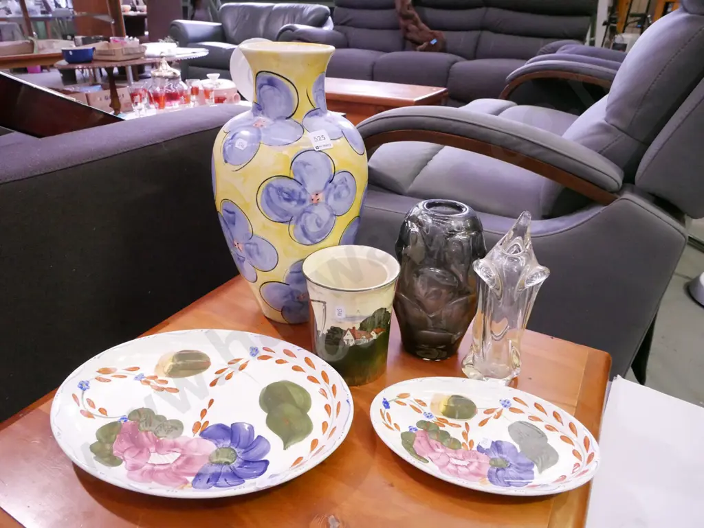 large Christine Harris vase H-370, fleurette dishes, glass vases  Image 1++
