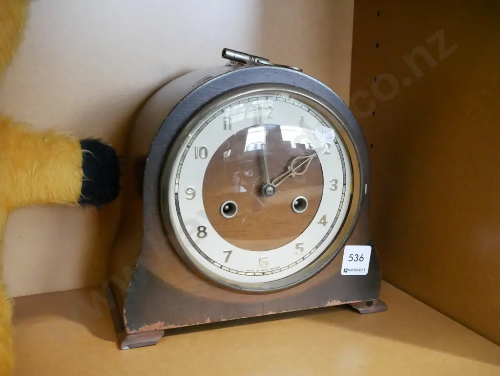 deco wood cased mantle clock Image 1++
