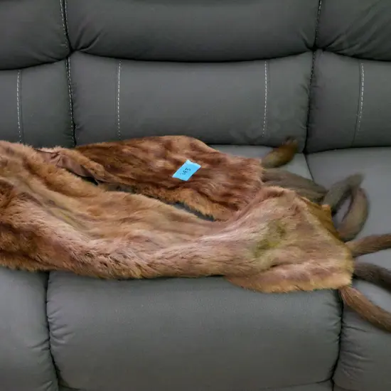 brown fur stole