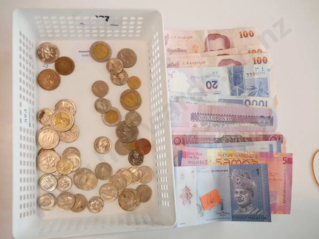 tray of coins and bank notes - tray not included Image 1++