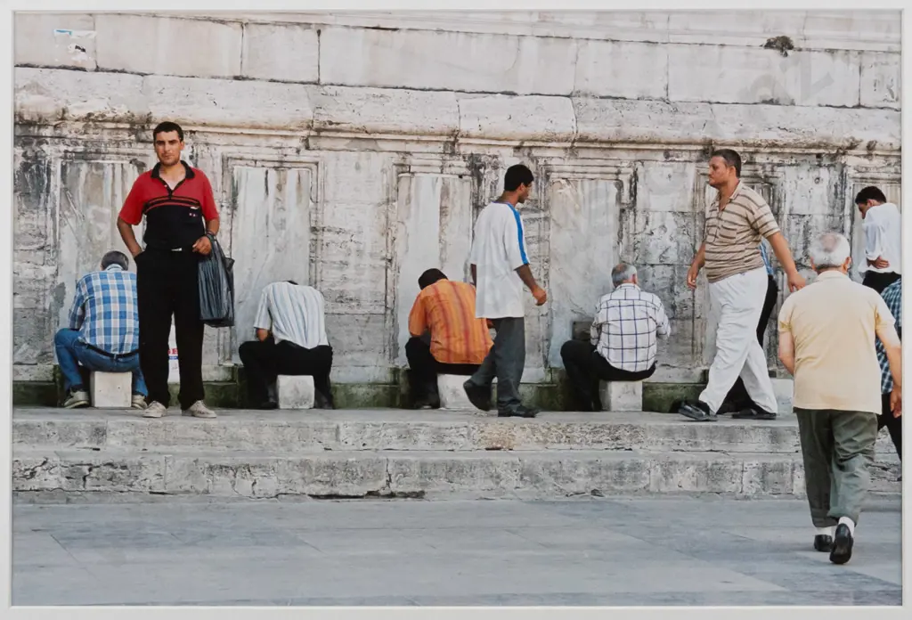 unsigned - framed photograph - people H-250 W-380 Image 1++