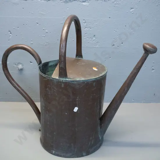 vintage copper watering can with pouring rose - some dents H-500 W-560