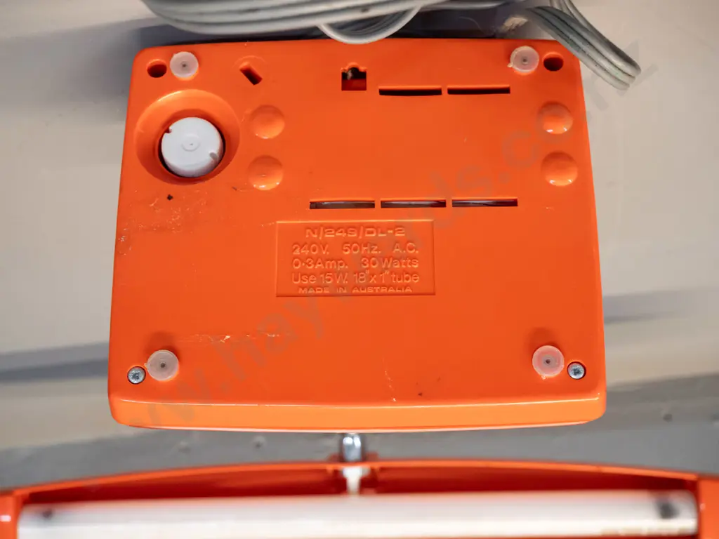 retro Hanimex orange plastic desk lamp H-380 W-480 - not working, may just need new tube Image 1++