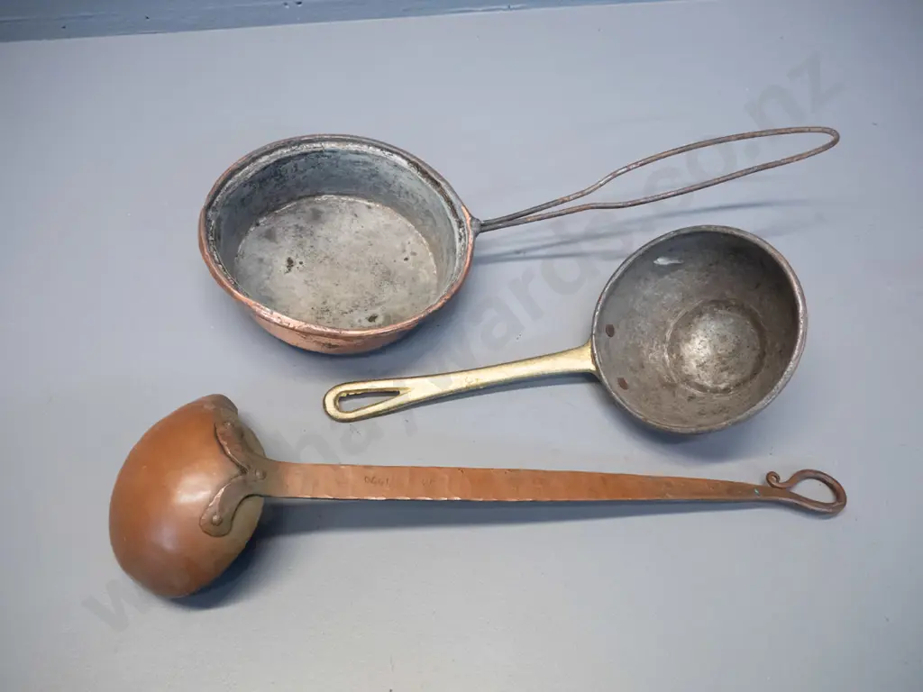 3 copper items - beaten and hand-forged spouted ladle marked JM 1976, L-440, round scoop with cast brass handle, and a Image 1++